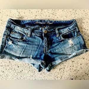 American Eagle ‘Live your Life’ jean shorts